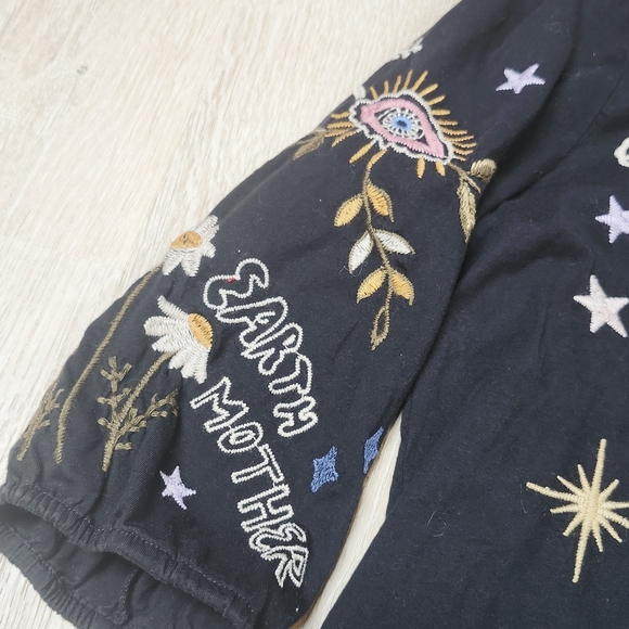 Johnny Was Soho Puff Long Flower Shirt Embroidery Floral Tee Black Top XS - Picture 4 of 7